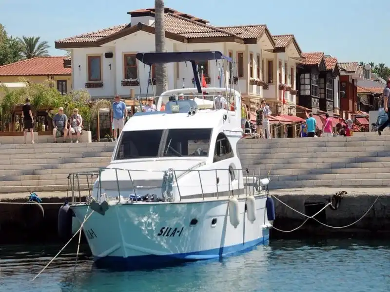 Side Yacht Rental 15m Custom Built 41